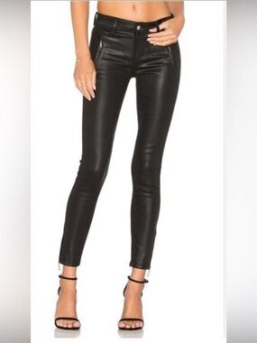 🔥🔥Lovers + Friends Ricky Skinny Jeans.. zipper front pocket and at legs